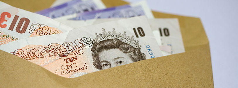 https://www.theplanner.co.uk/sites/default/files/Web_MoneyEnvelope_iStock_5177019_LARGE.jpg